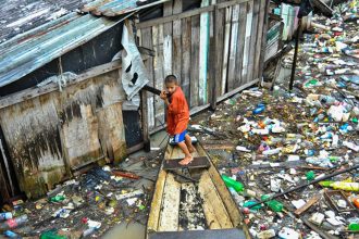 fiocruz-alerta-para-contaminacao-da-amazonia-por-plasticos