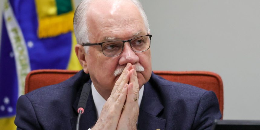 filha-de-fachin-e-alvo-de-agressoes-em-universidade-em-curitiba