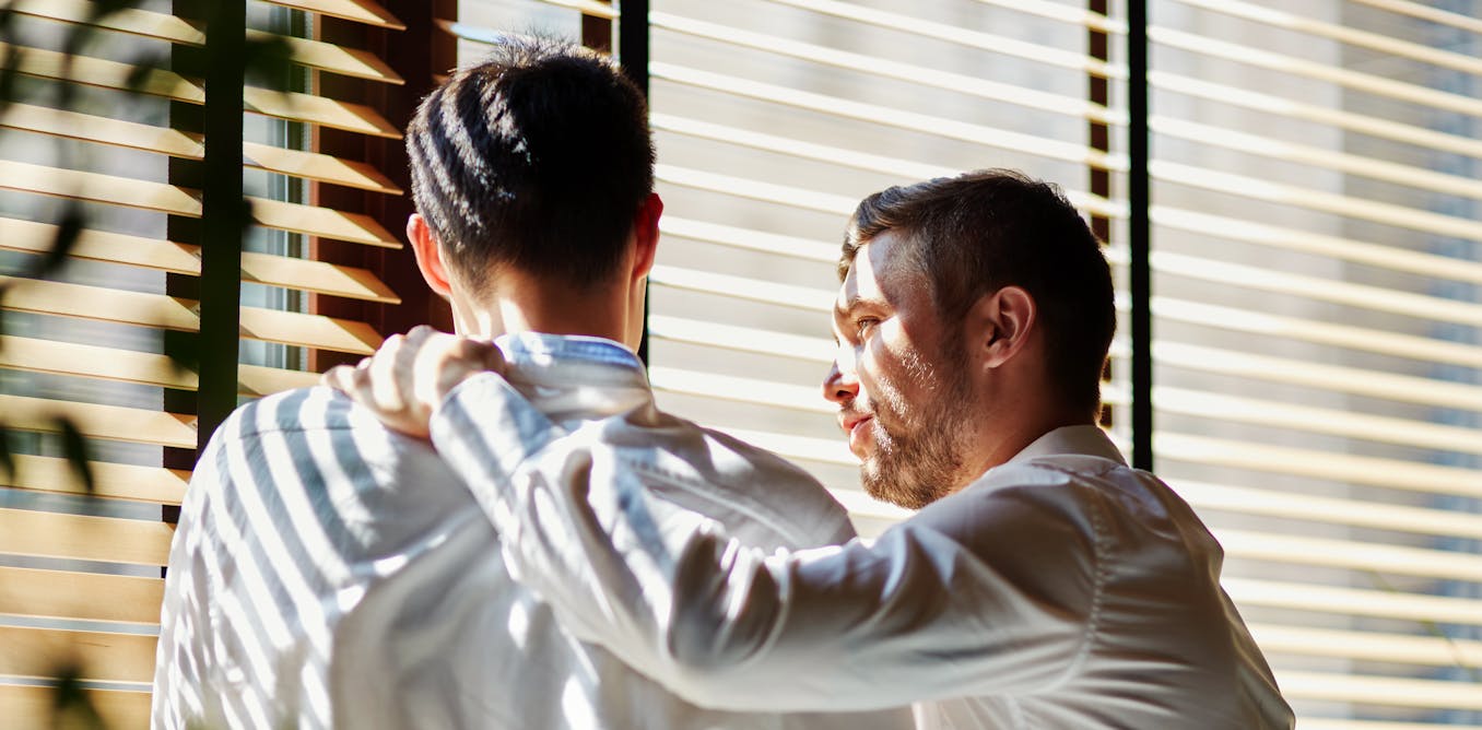 saiba-como-agir-como-colega-ou-gestor-quando-uma-pessoa-chora-no-trabalho