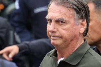 bolsonaro-teve-pre-sincope,-vomitos-e-queda-de-pressao,-diz-defesa