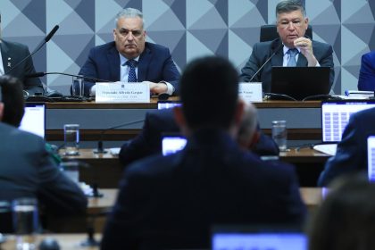 cpmi-do-inss-aprova-convocacao-de-parentes-e-socios-de-investigados
