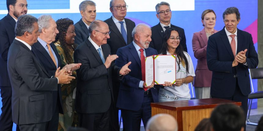 lula-sanciona-lei-contra-adultizacao-de-criancas-nas-redes