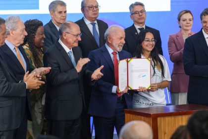 lula-sanciona-lei-contra-adultizacao-de-criancas-nas-redes