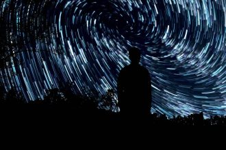 o-que-e-exatamente-o-espaco-tempo?