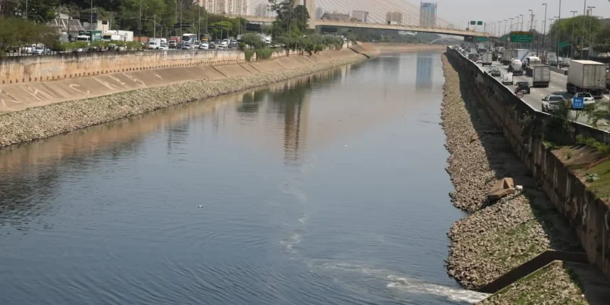 rio-tiete-continua-vulneravel-apesar-de-reducao-da-mancha-de-poluicao