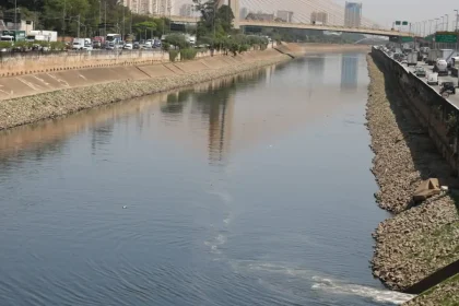 rio-tiete-continua-vulneravel-apesar-de-reducao-da-mancha-de-poluicao