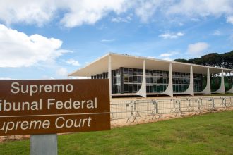 base-do-governo-na-camara-vai-ao-stf-contra-pec-da-blindagem