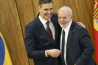 lula-conversa-com-presidente-espanhol-sobre-mercosul-ue-e-guerra