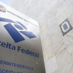 receita-apreende-em-dois-navios-no-rio-carga-de-combustivel-irregular