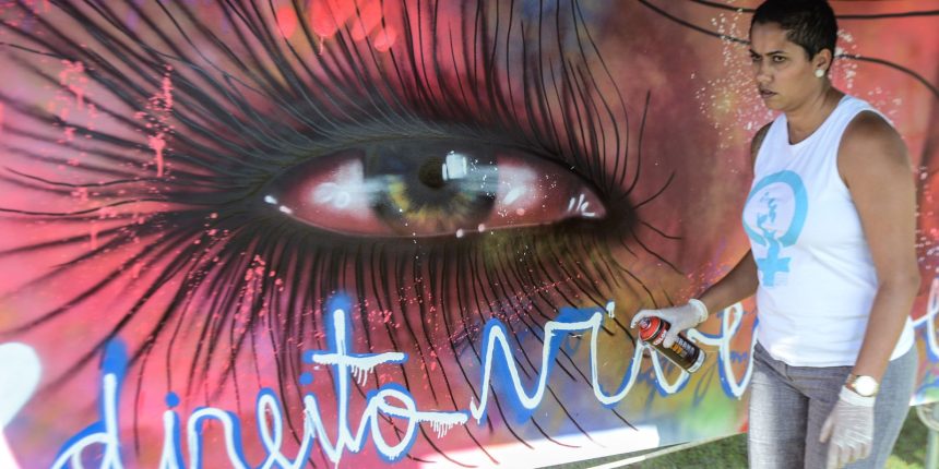 mostra-em-paris-exalta-mulheres-negras-na-luta-pelo-direito-feminino