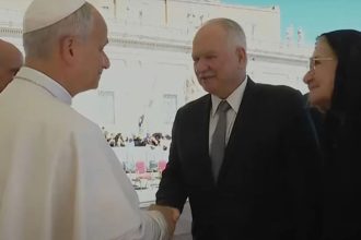 antes-de-assumir-presidencia-do-stf,-fachin-visita-papa-leao-xiv