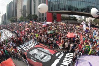 em-todo-pais,-milhares-protestam-contra-anistia-e-pec-da-blindagem