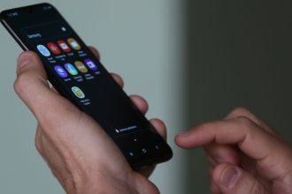 pesquisa-mostra-avanco-em-salas-de-aula-com-proibicao-de-celulares