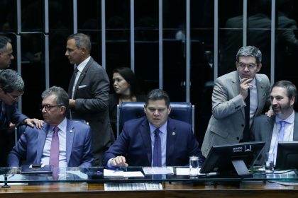 senado-aprova-retirada-de-despesas-com-tarifaco-do-teto-de-gastos