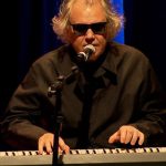 show-inedito-de arrigo-barnabe-e-atracao-do-cena-musical,-na-tv-brasil