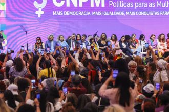 mulheres-cobram-direitos-e-voz-na-5a-conferencia-nacional