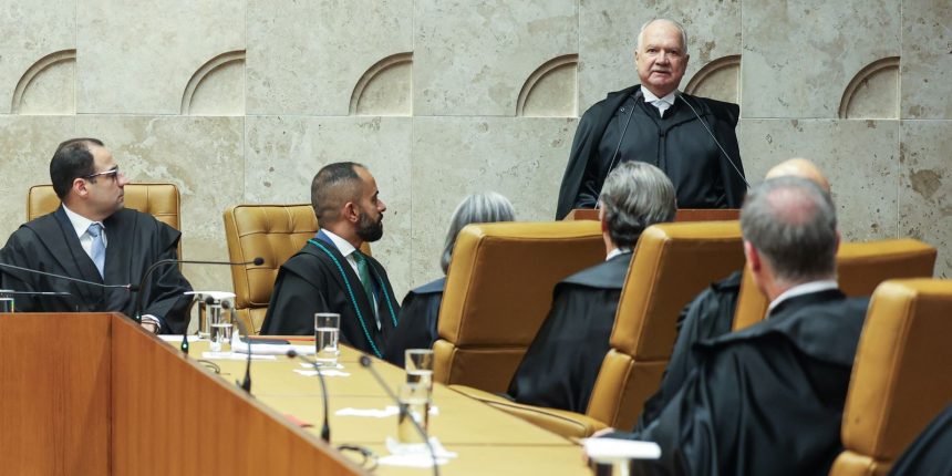 stf-nao-deixara-de-julgar-leis-que-afrontam-a-constituicao,-diz-fachin