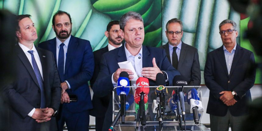 tarcisio-instala-gabinete-de-crise-para-investigar-metanol