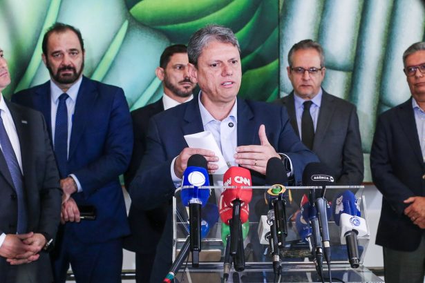 tarcisio-instala-gabinete-de-crise-para-investigar-metanol