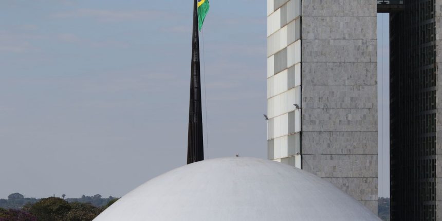senado-analisa-projeto-que-regulamenta-comite-gestor-de-novo-imposto
