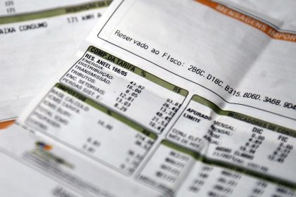 aneel-mantem-bandeira-para-vermelha-1-na-conta-de-luz-em-novembro