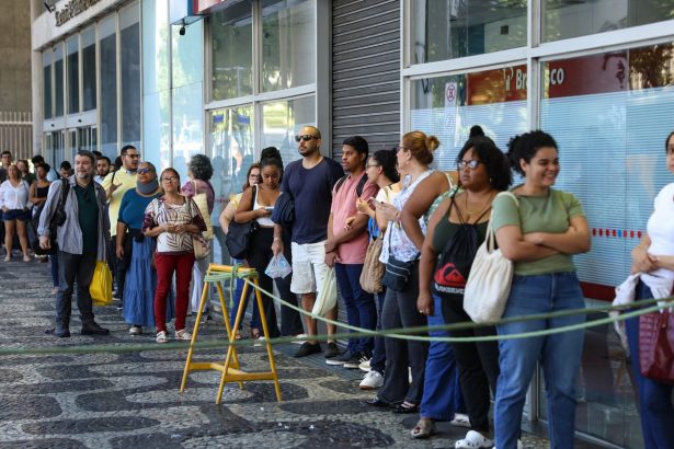 cnu: no-rio,-candidatos-buscam-estabilidade-e vida-melhor-para-filhos