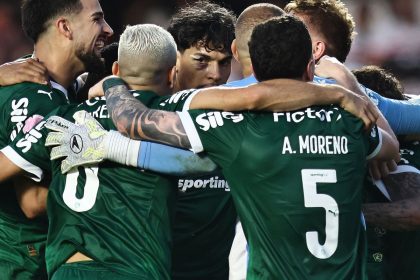 virada-e-derrota-rubro-negra-levam-palmeiras-a-ponta-do-brasileirao