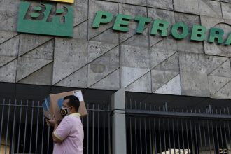 petrobras-faz-importacao-inedita-de-gas-de-vaca-muerta,-na-argentina