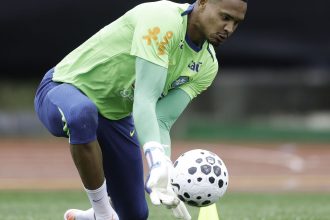 goleiro-john-diz-que-primeira-convocacao-para-a-selecao-e-um-sonho