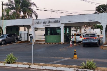 moraes-autoriza-bolsonaro-a-receber-barbeiro-em-casa
