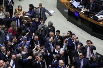camara-aprova-retirada-da-mp-alternativa-ao-iof;-texto-caduca