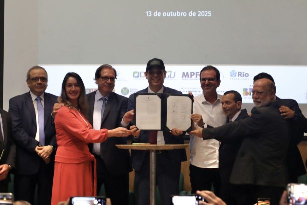 comunidade-do-horto-e-jardim-botanico-assinam-acordo-historico-no-rio 