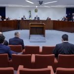 golpe:-moraes-inicia-julgamento-do-nucleo-4-com-leitura-de-relatorio