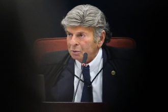 fux-vota-pela-absolvicao-dos-sete-reus-do-nucleo-4-da-trama-golpista