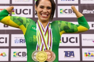 sabrina-custodia-conquista-prata-e-fecha-mundial-com-quatro-medalhas