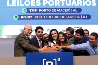 petrobras-e-britto-macelog-vencem-leiloes-portuarios-em-sao-paulo