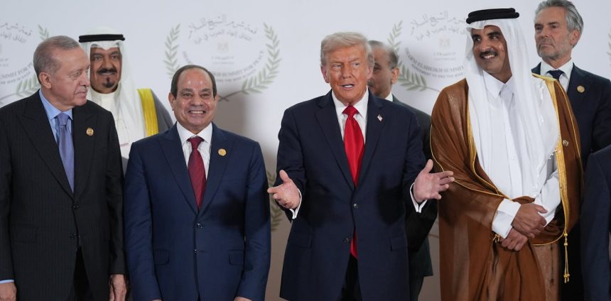 a-paz-impossivel-de-gaza:-o-acordo-que-nasce-sem-raizes-e-terminara-antes-de-florescer