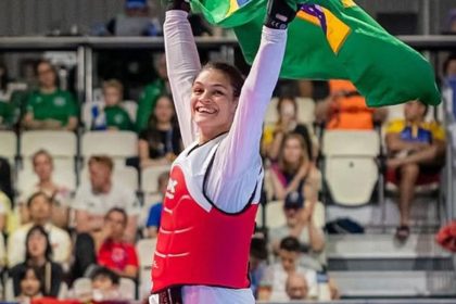maria-clara-pacheco-e-campea-mundial-de-taekwondo-na-china