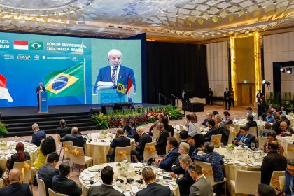 lula-defende-uso-de-moedas-locais-para-comercio-brasil-indonesia