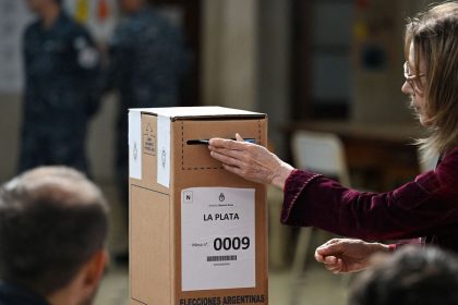 argentinos-vao-as-urnas-para-renovar-camara-e-senado