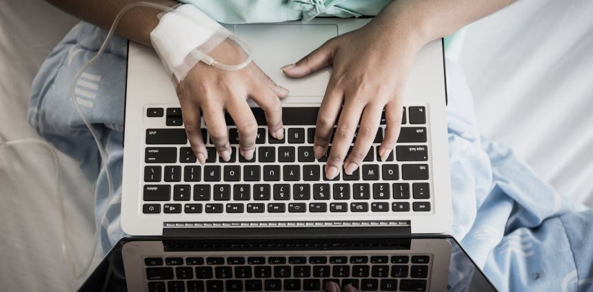 estudo-mostra-como-a-busca-digital-por-informacoes-de-saude-influencia-a-relacao-medico-paciente