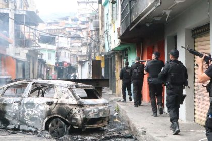 com-vias-interditadas,-rio-de-janeiro-entra-em-estagio-2-de-atencao