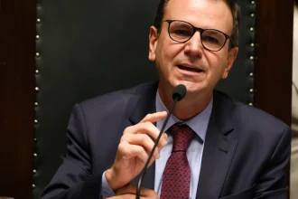 prefeito-do-rio-apoia-operacao-policial-contra-o-comando-vermelho