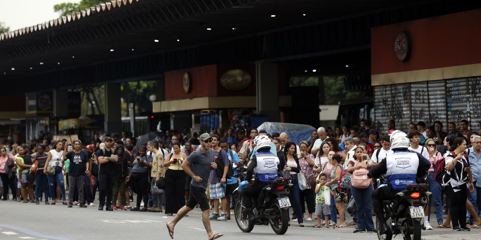 operacao-contencao:-ferj-adia-partidas-da-serie-b1-do-carioca
