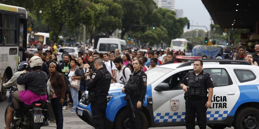 acao-no-rj-e-cortina-de-fumaca-e-expoe-populacao,-dizem-especialistas
