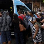 “entrei-na-estacao-para-fugir-dos-tiros”,-conta-moradora-do-rio