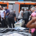 governo-do-rio-estima-119-mortes;-moradores-retiram-corpos-da-mata