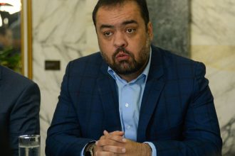 castro-quer-transferir-10-detentos-do-rio-para-presidios-federais