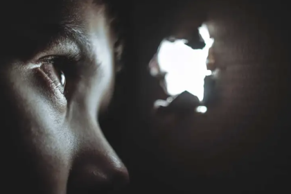 pesquisa-evidencia-como-a-violencia-na-infancia-repercute-nos-relacionamentos-da-adolescencia