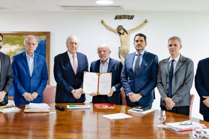 lula-assina-projeto-de-lei-antifaccao-e-envia-ao-congresso